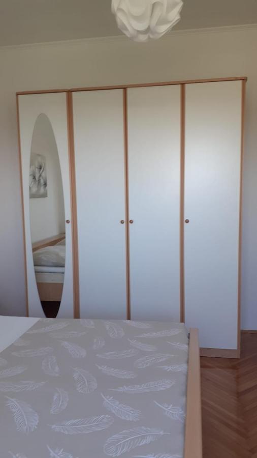 Apartment Viki Lozovac Esterno foto