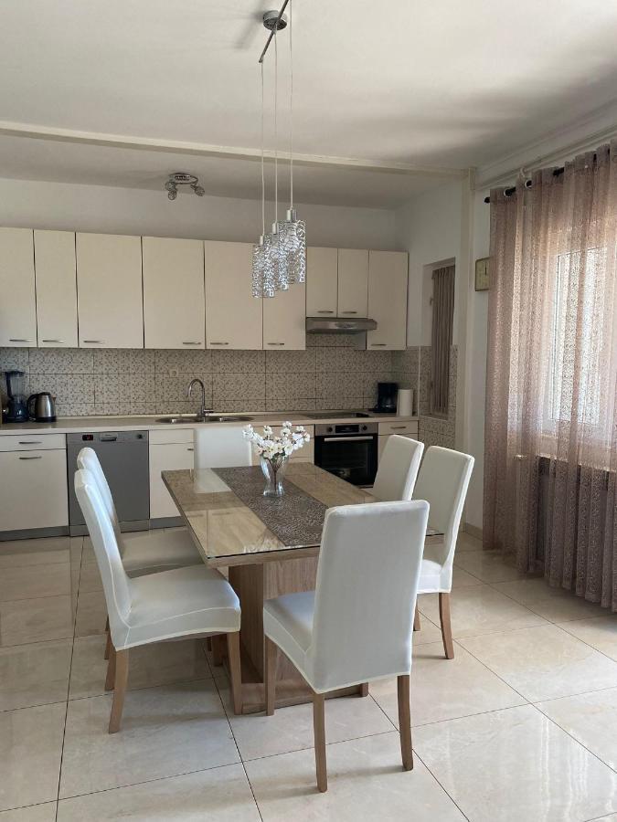 Apartment Viki Lozovac Esterno foto